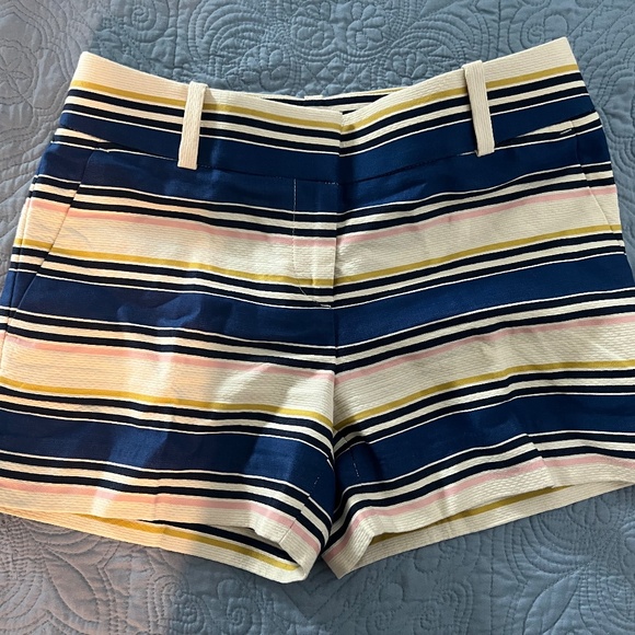 Loft Striped Riviera Shorts Size 0 EUC - Picture 1 of 4